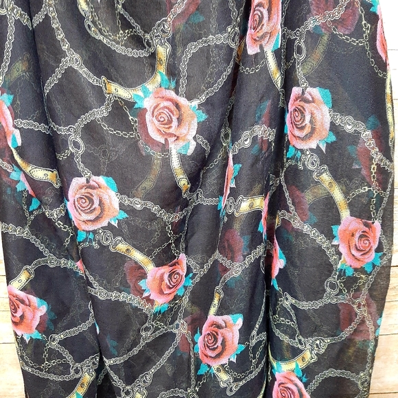 3/$20 Infinity Scarf - Picture 4 of 4